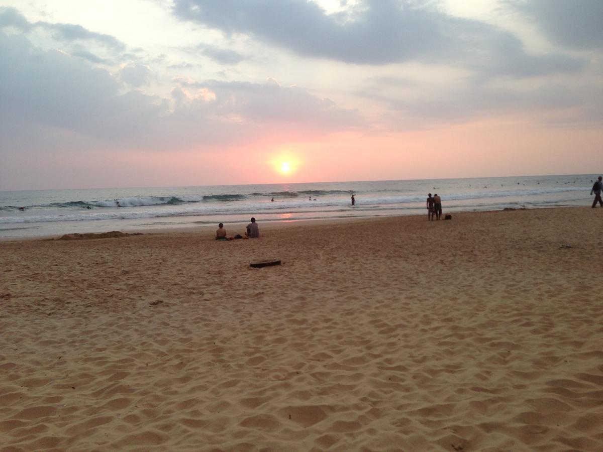 Serenade Beach Hotel Hikkaduwa Exterior photo